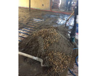 地暖豆石施工